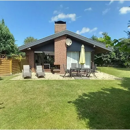 Vakantiehuis Holiday Home With 2 Bedrooms *