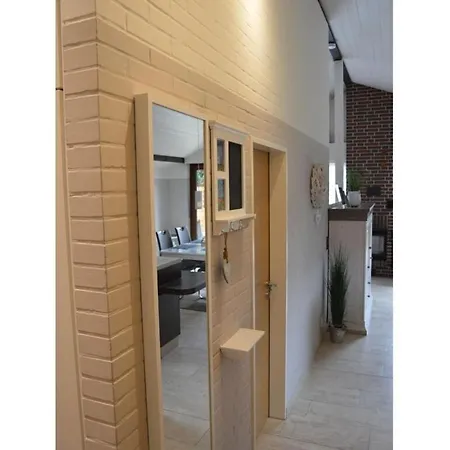 With 2 Bedrooms Tossens